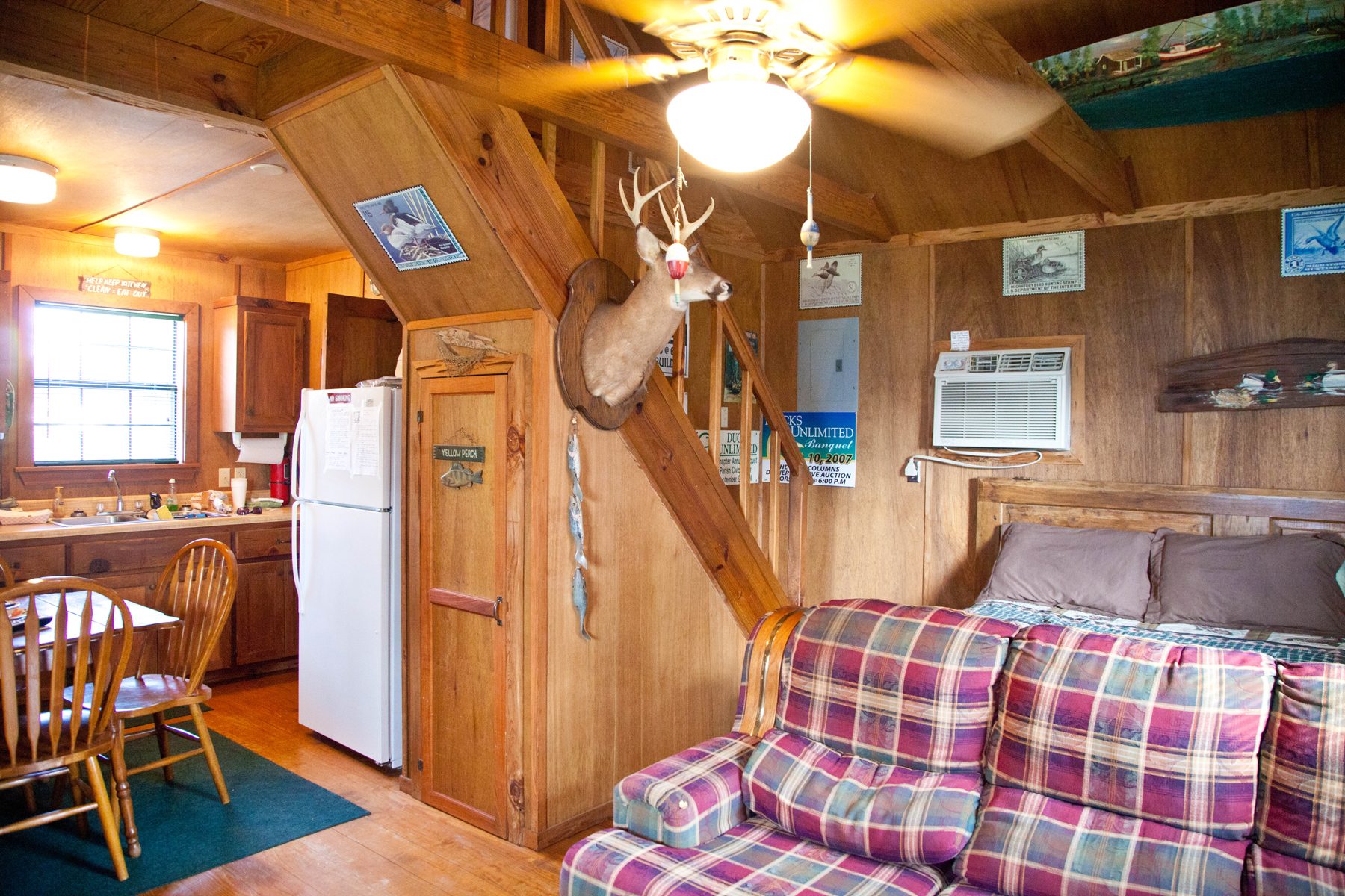 Bayou Retreat's open living room and kitchen